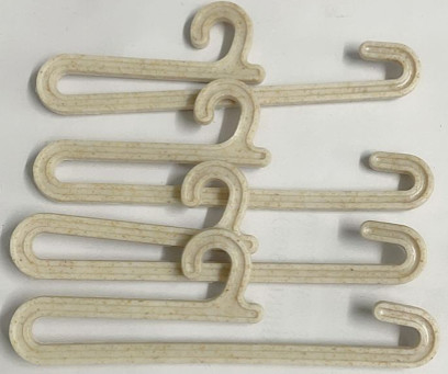 cintre en plastique de couleur de Straw Plastic Sock Hooks Nature de blé de 90mm*25mm Eco petit